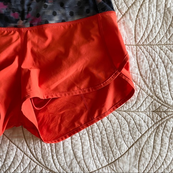 2/$50🍑 LULULEMON Red and Patterned Speed Shorts - Picture 8 of 9